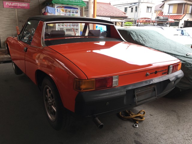 914