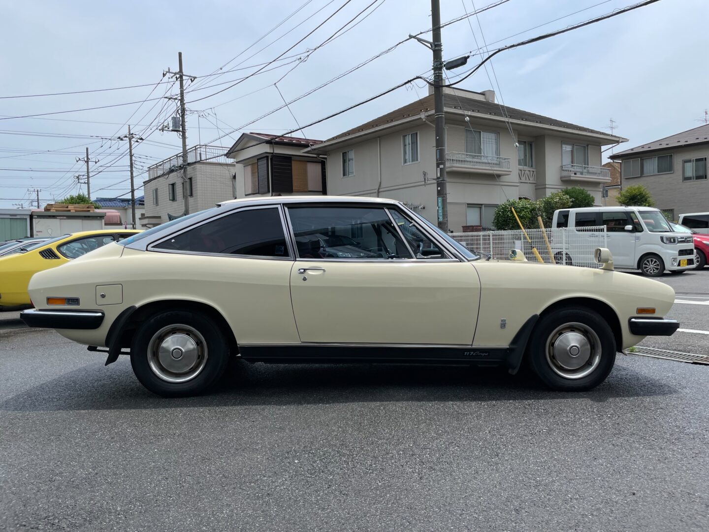 いすゞ 117クーペ カタログそのまま？！ | ISUZU SPORTS